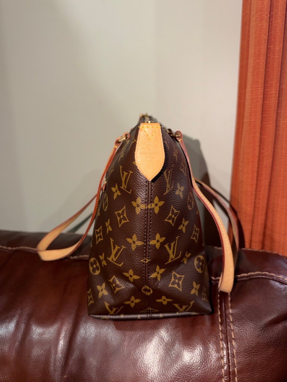 ‼️Authentic Louis Vuitton Lena PM Monogram Tote Shoulder Bag - Picture 3 of 15
